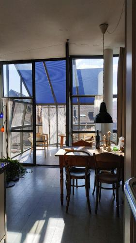blue wall bnb business apartments