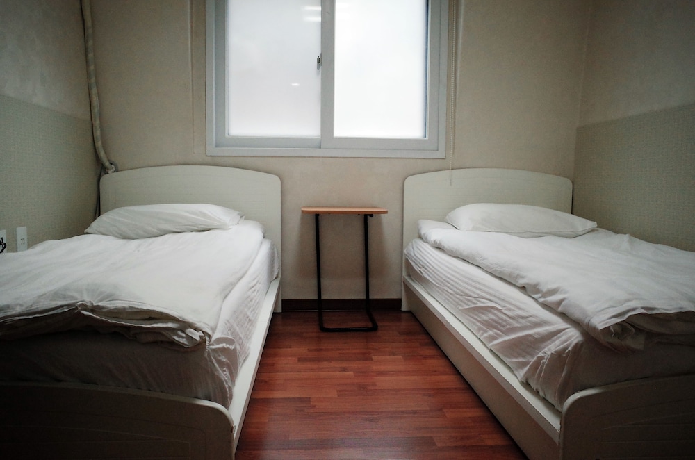 yakorea hostel gangnam