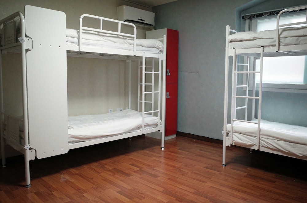 yakorea hostel gangnam