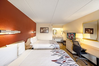 red roof inn albany airport