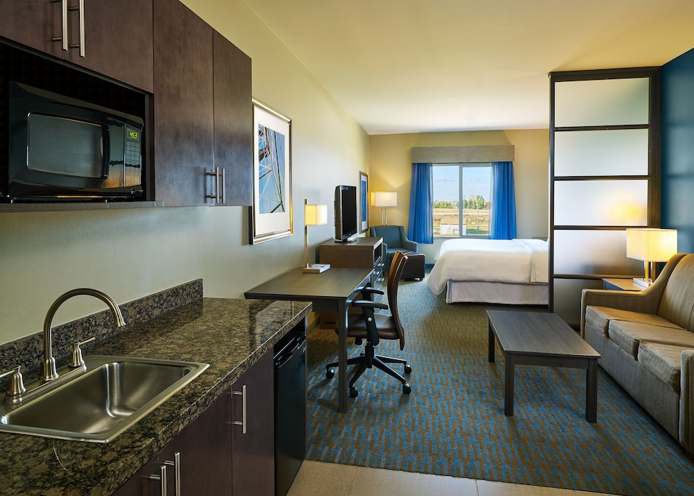 four points by sheraton williston