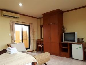 mini cost apartment and guesthouse