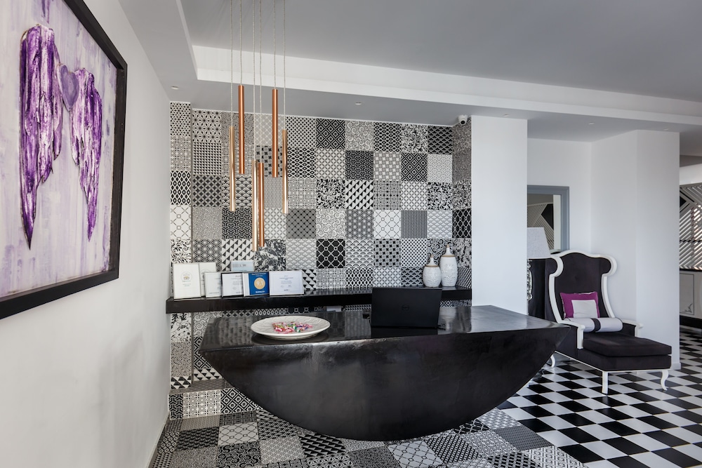 mar n mar crown hotel suites