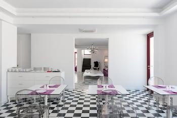 mar n mar crown hotel suites