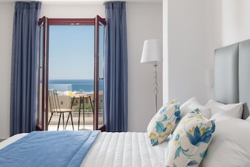 mar n mar crown hotel suites
