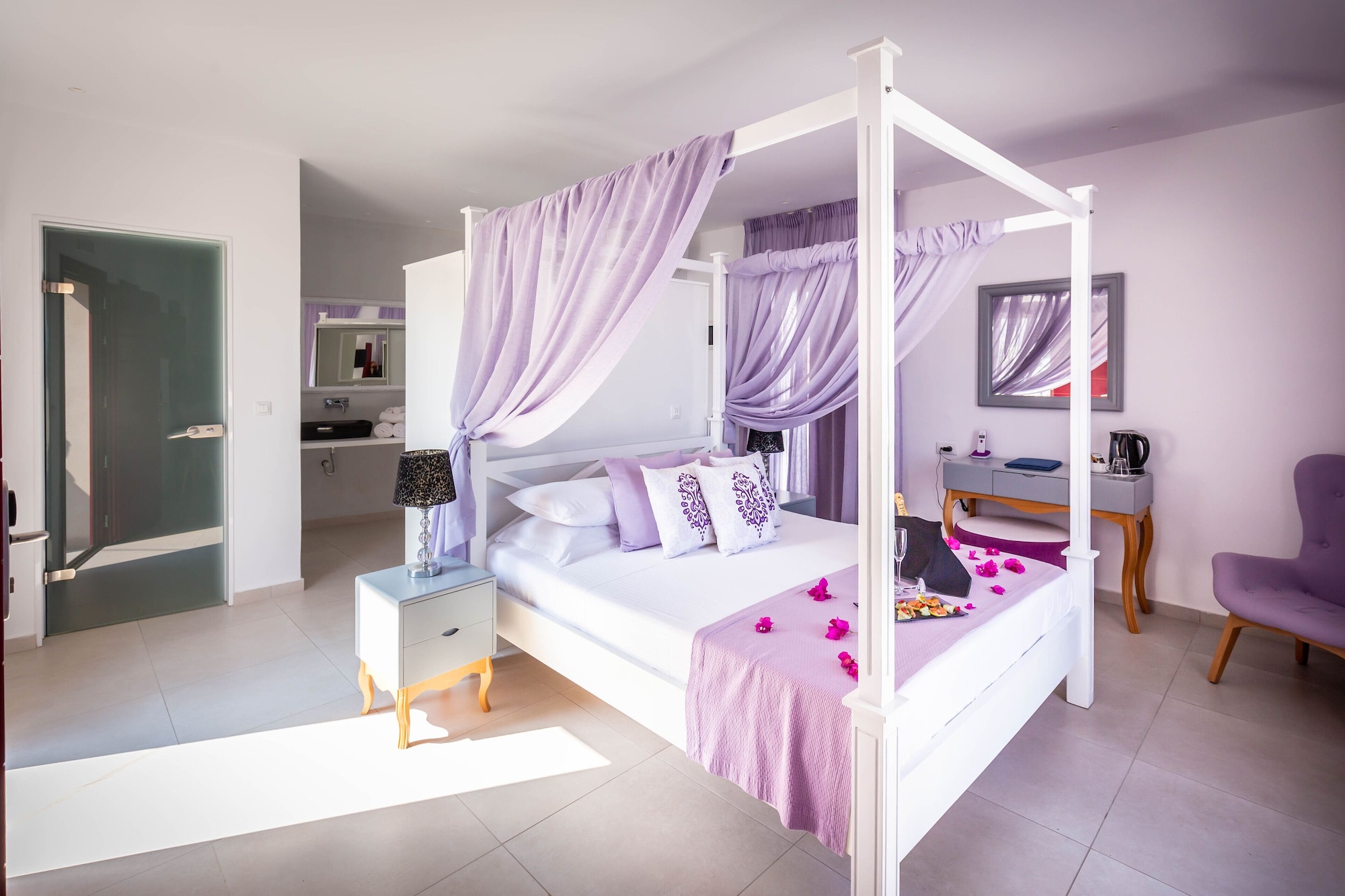 mar n mar crown hotel suites