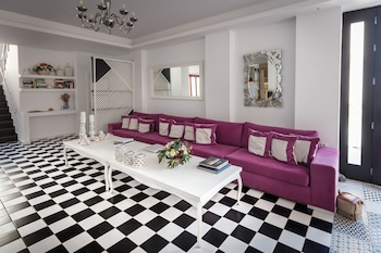 mar n mar crown hotel suites