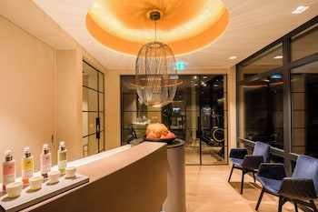 zeller hotel restaurant