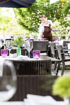 zeller hotel restaurant