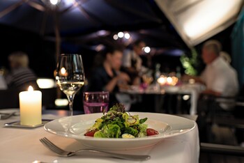 zeller hotel restaurant