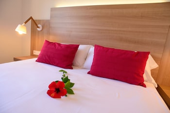 cala llenya resort ibiza