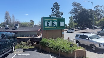 valley inn