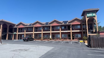 valley inn