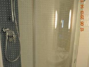 ibis istres trigance