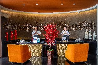 100 sunset hotel