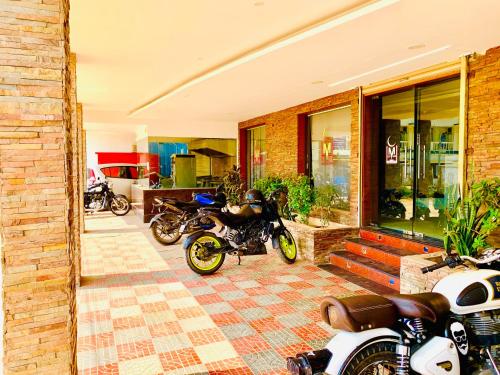 hotel halfmoon hospitality