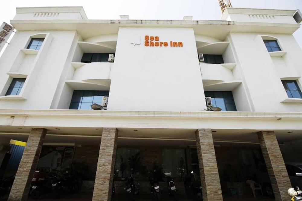 hotel halfmoon hospitality