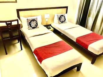 hotel halfmoon hospitality