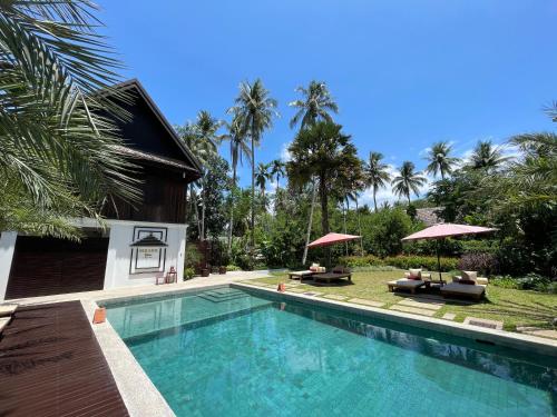 parasol blanc luang prabang