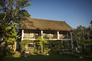 parasol blanc luang prabang