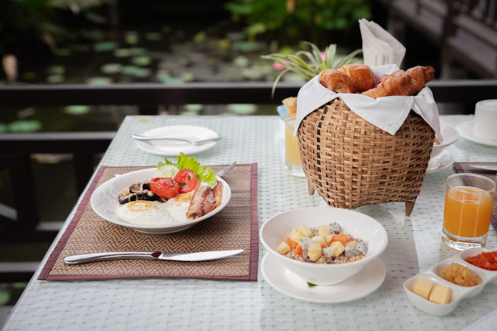 parasol blanc luang prabang