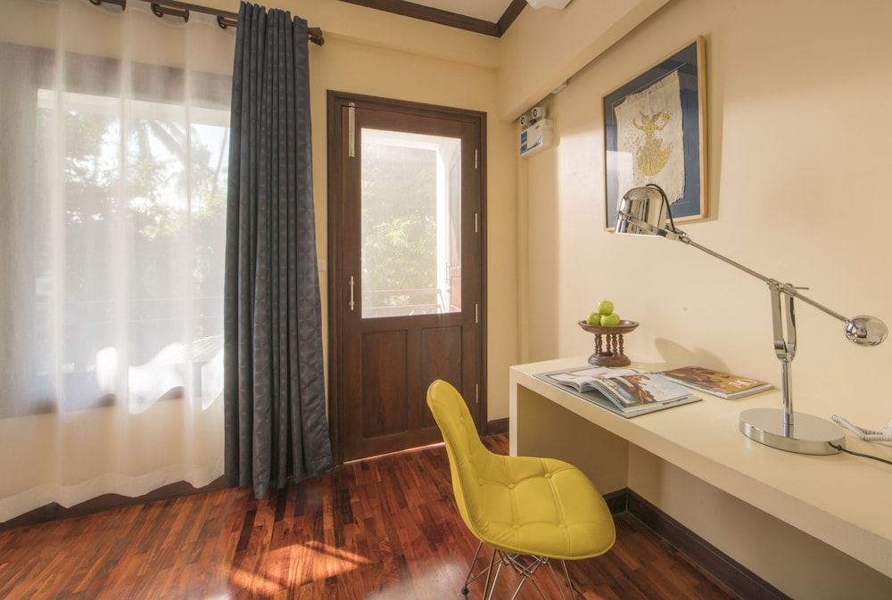 parasol blanc luang prabang