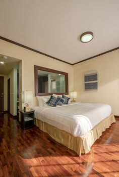 parasol blanc luang prabang