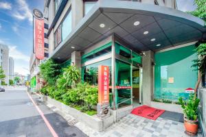 lightness hotel