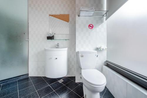 lightness hotel