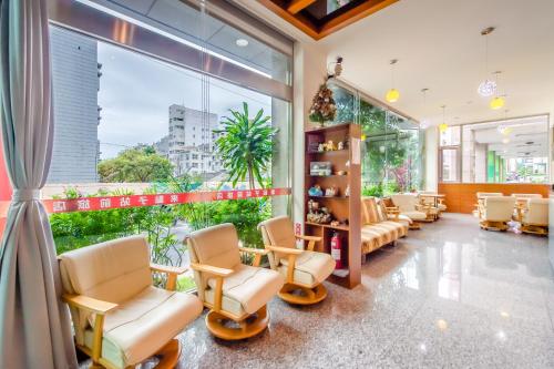 lightness hotel