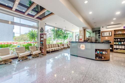 lightness hotel