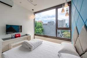 lightness hotel