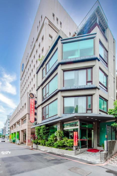 lightness hotel