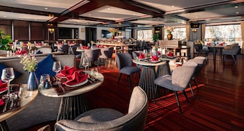 rosa cruise halong