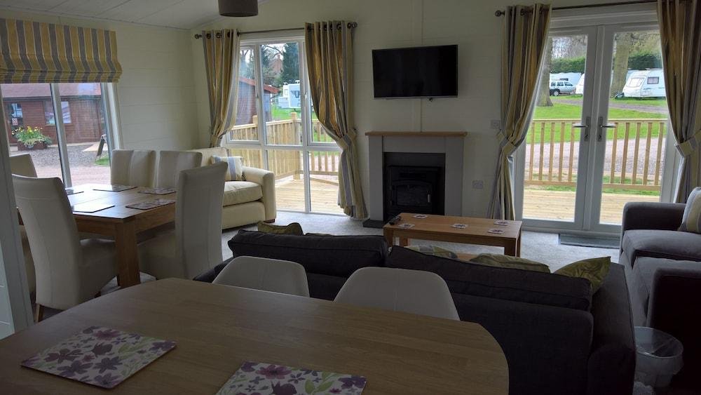 kings lynn caravan and camping park