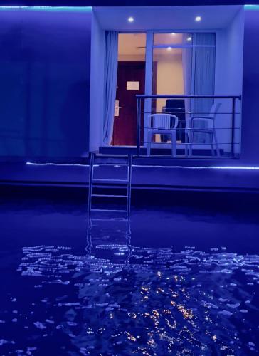 c hotel