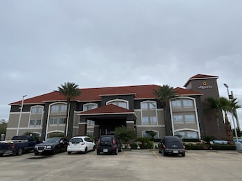quality inn and suites