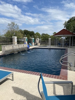 quality inn and suites
