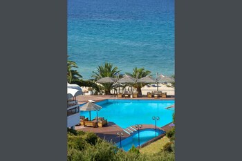 kamari beach hotel