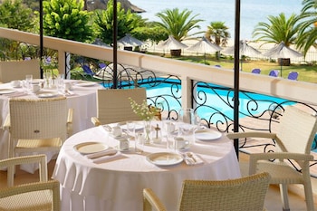 kamari beach hotel
