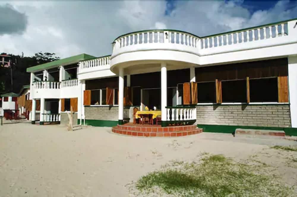 gem holiday beach resort