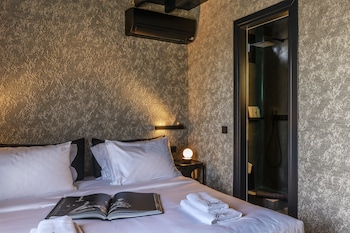 myconian inn