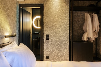 myconian inn