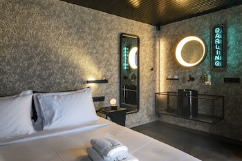 myconian inn