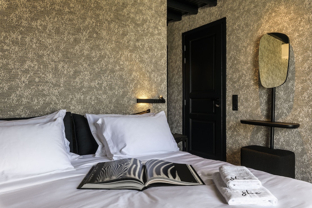 myconian inn