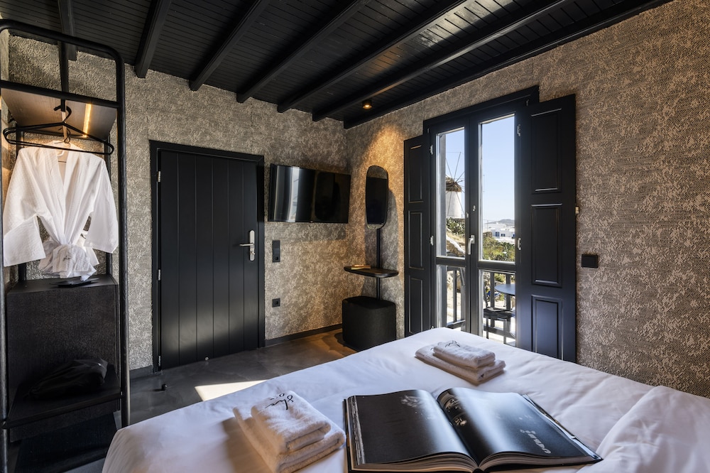 myconian inn