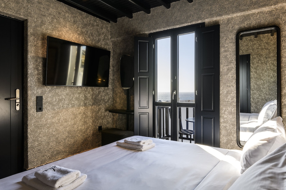 myconian inn