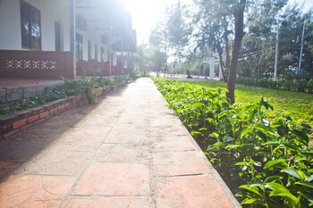 the beach house resort