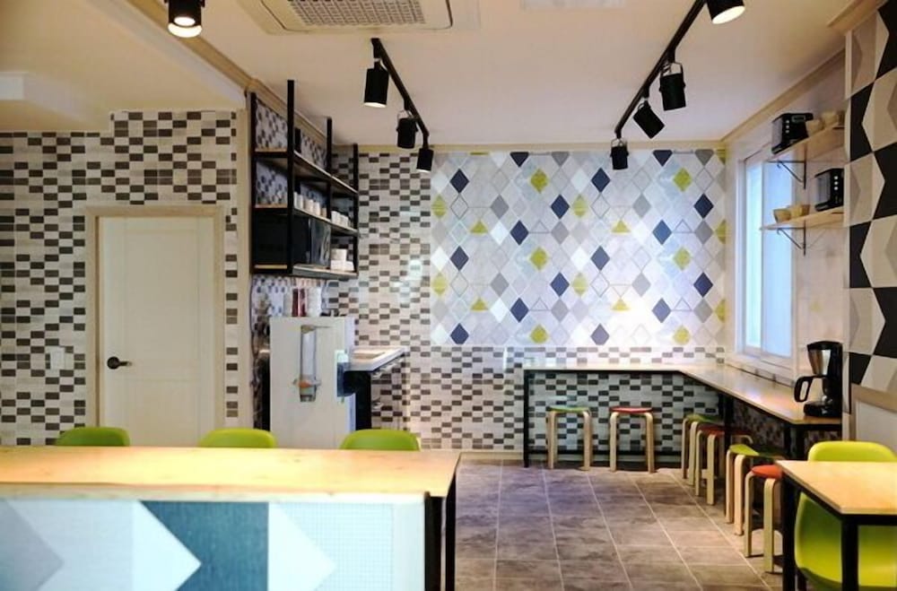 moiri guesthouse hostel