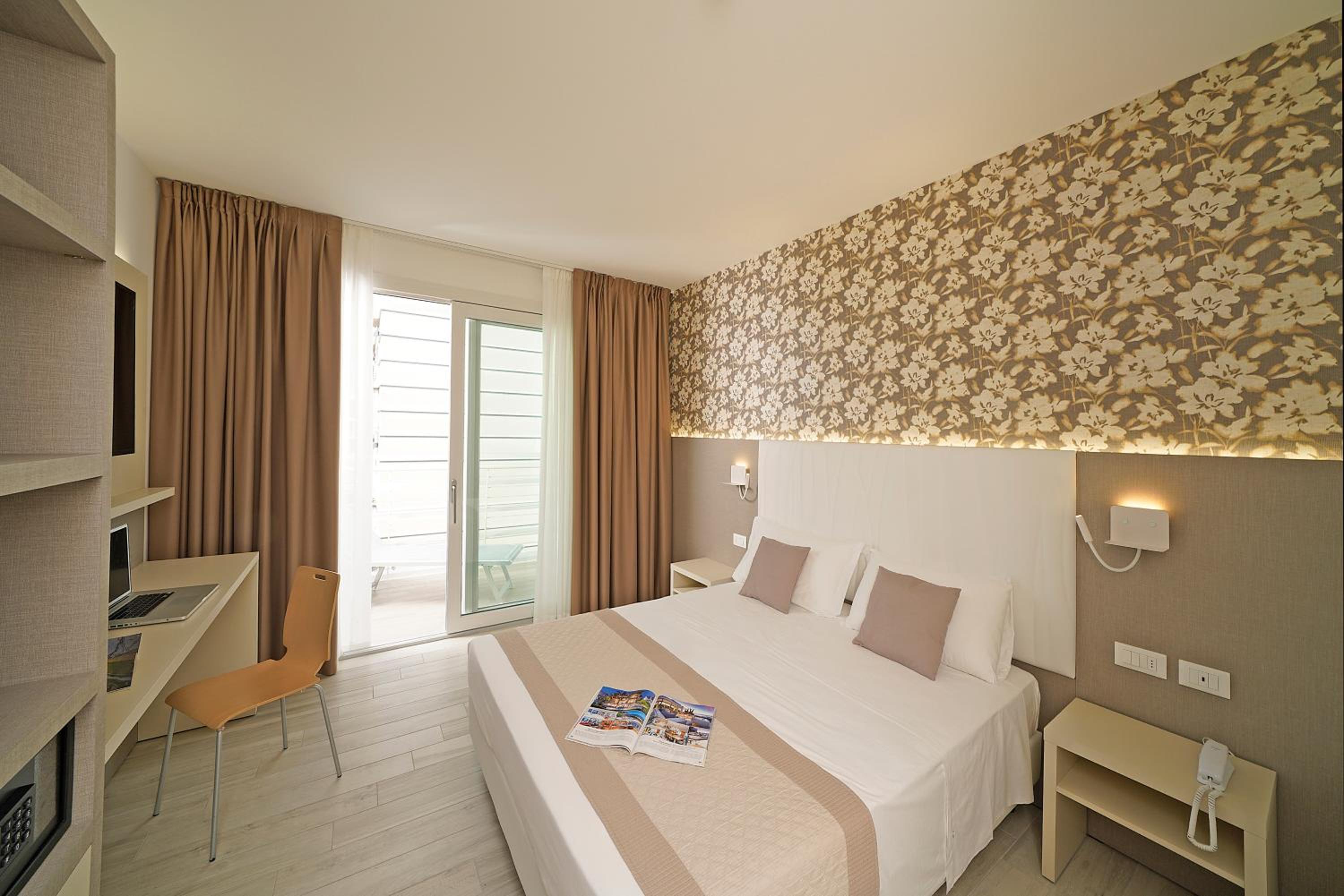 hotel strand a frontemare